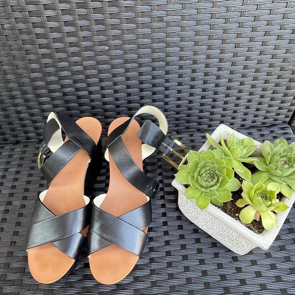 Michael Kors women’s sandals - Picture 5 of 7